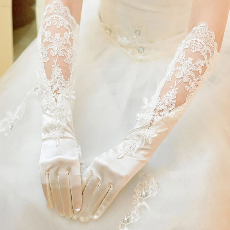 Gants de Mariée Satin et Dentelle